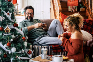 husband_wife_christmas_drinking_toomers_christmas_coffee